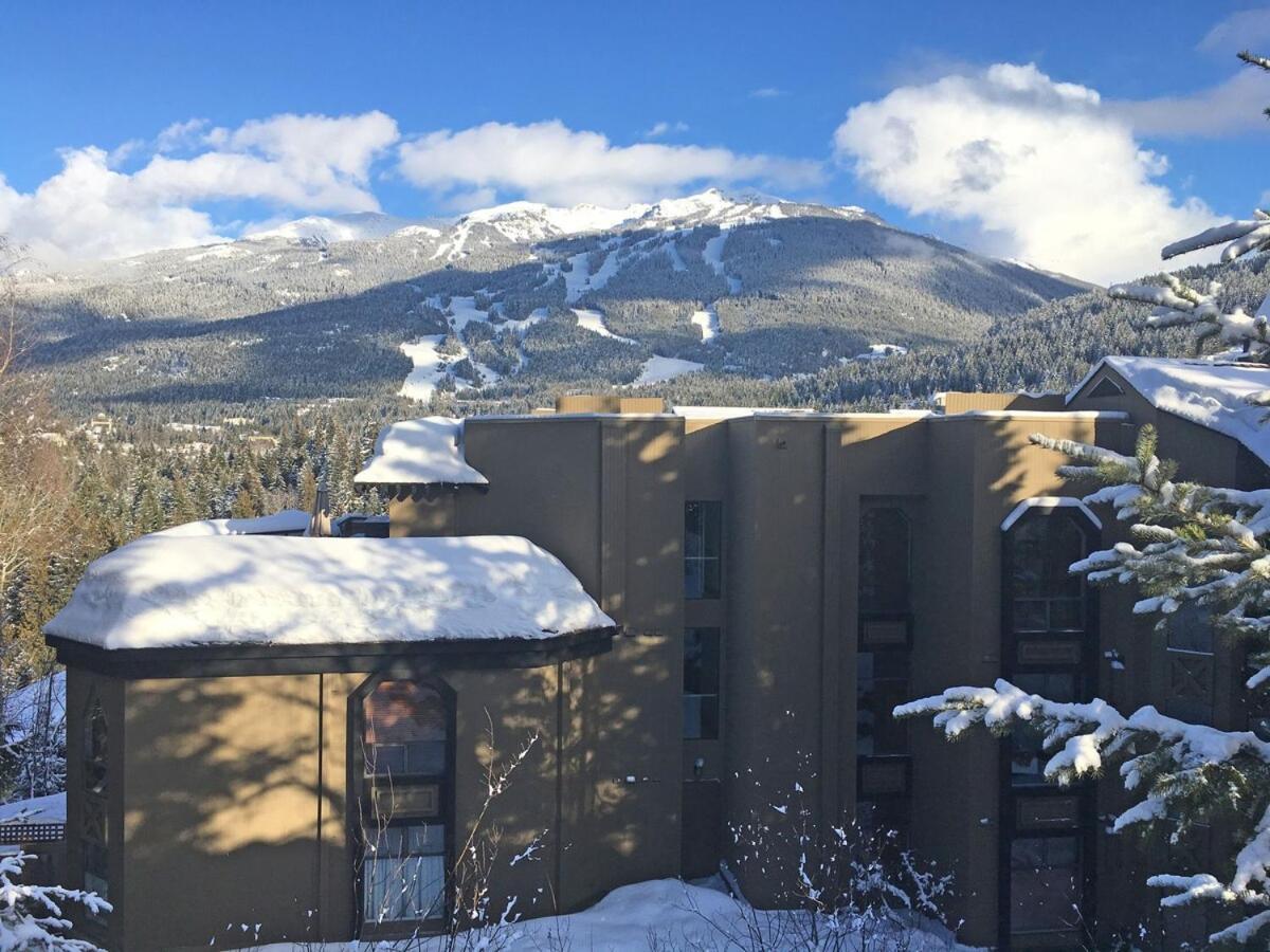 Ironwoods On Blueberry Hill By Whistler Blackcomb Vacation Rentals Luaran gambar